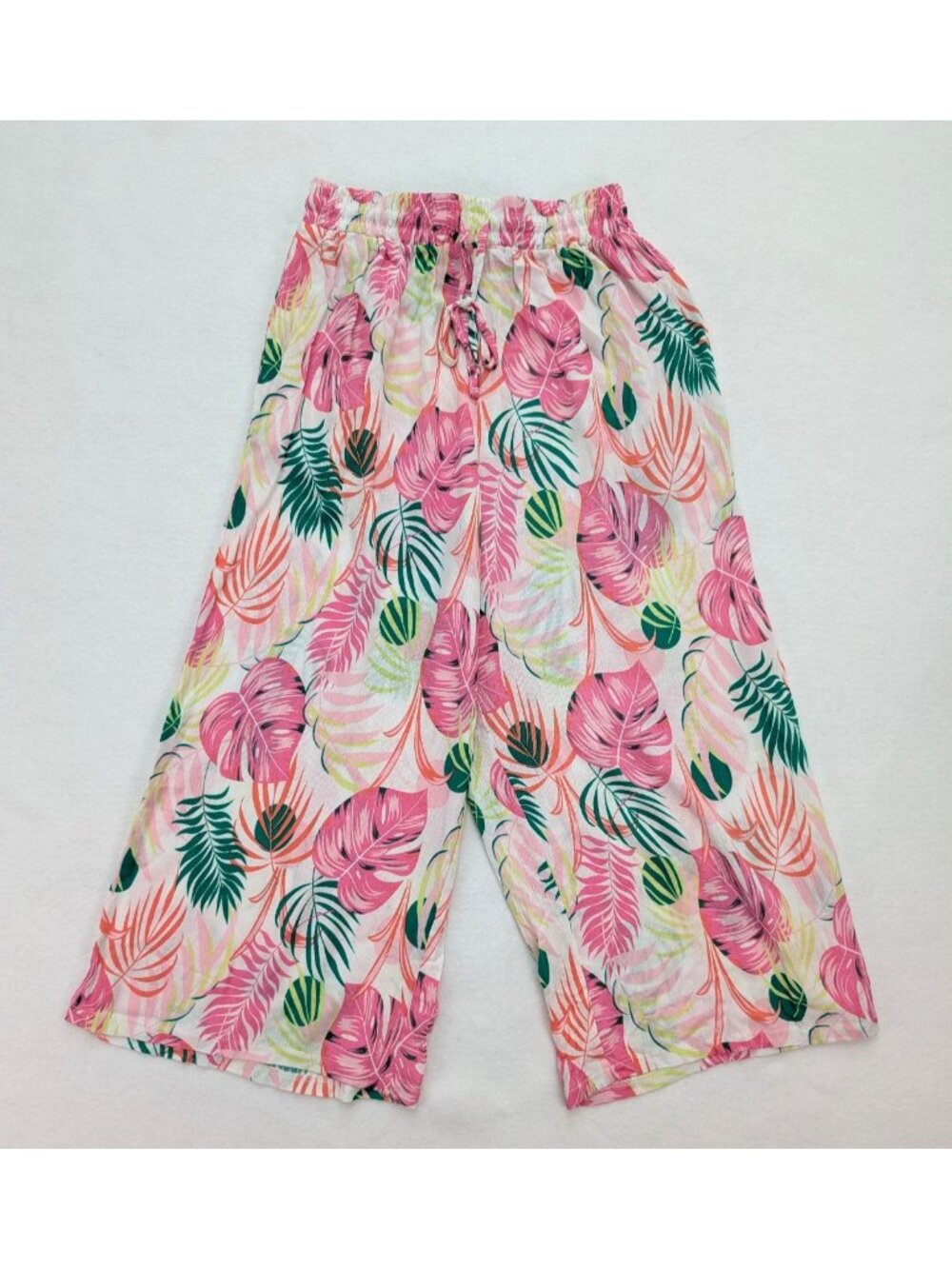 Juniper & Lime Women's Pants Size M Pink Floral Print Wide Leg Cropped
